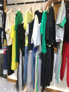 統衣服飾 深耕甘孜品牌女裝批發，打造優質女裝貨源直供平臺
